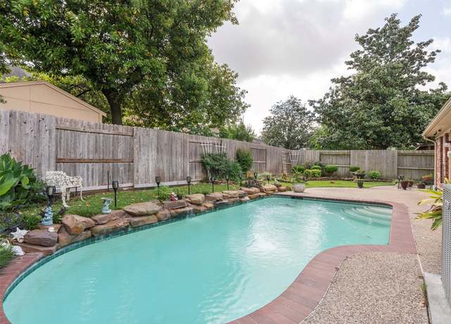 Property at 19130 Timber Trace Dr, Humble, TX 77346, 3 beds, 2 baths