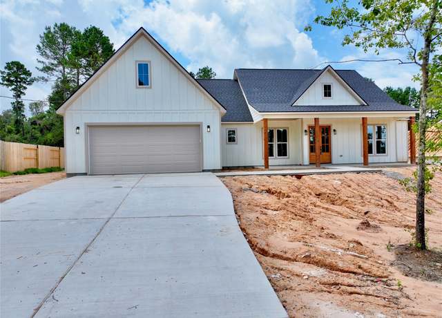 Property at 10176 County Road 302, Plantersville, TX 77363, 4 beds, 2 baths