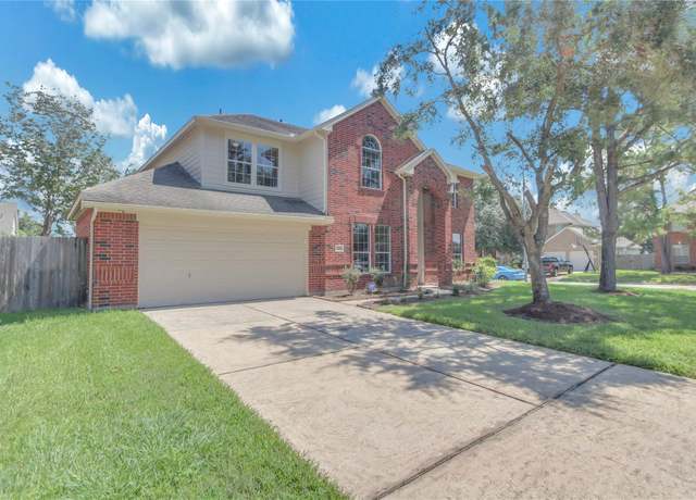 Property at 7206 Thornmeadow Ln, Cypress, TX 77433, 4 beds, 2.5 baths