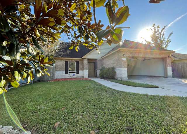 Property at 4106 Friar Point Rd, Houston, TX 77047, 3 beds, 2.5 baths
