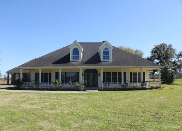 Property at 18195 Westbury Rd, Beaumont, TX 77713, 3 beds, 3 baths