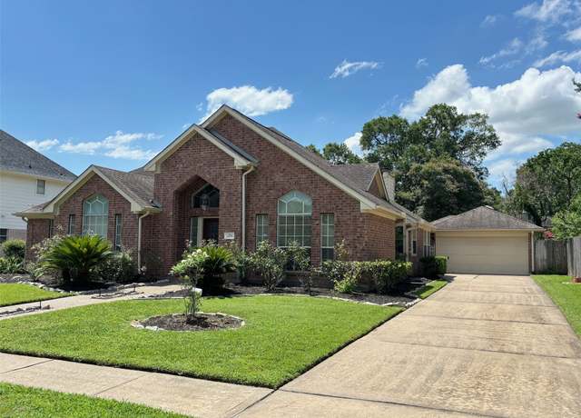 Property at 2605 De Four Trce, Seabrook, TX 77586, 3 beds, 2.5 baths