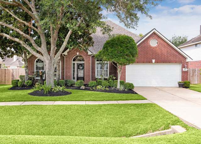 Property at 4003 N Bank Ct, Missouri City, TX 77459, 4 beds, 2 baths