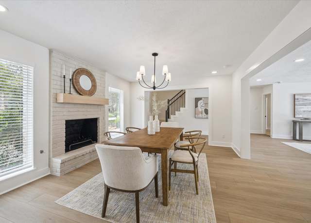 Property at 10902 Burgoyne Rd, Houston, TX 77042, 4 beds, 2.5 baths