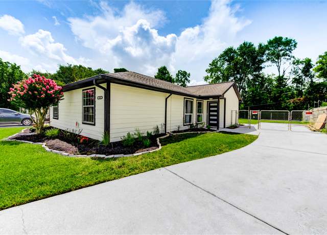 Property at 1221 Delores St, Kemah, TX 77565, 3 beds, 2 baths