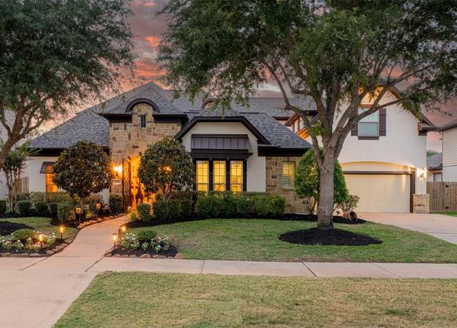Property at 2915 Sentry Oak Way, Sugar Land, TX 77479, 5 beds, 4.5 baths