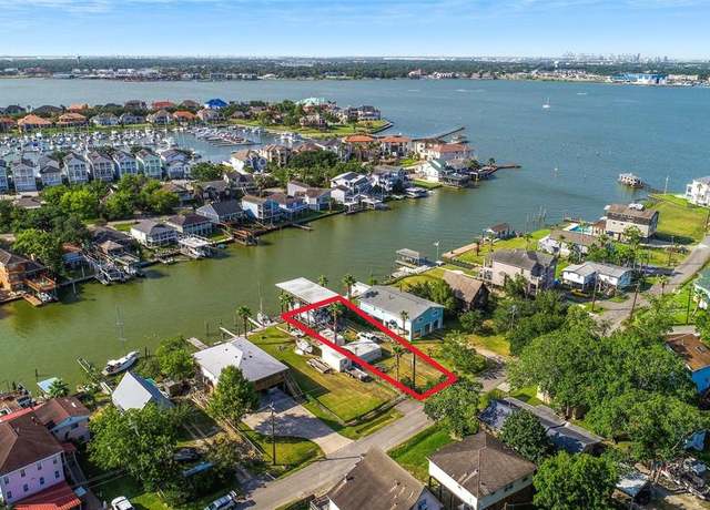 Property at 2130 Cove Park Dr, Kemah, TX 77565