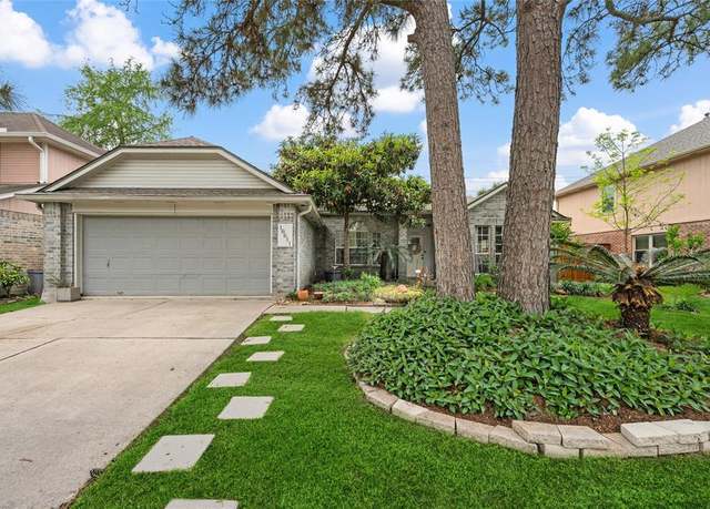 Property at 18611 Timber Way Dr, Humble, TX 77346, 4 beds, 2 baths