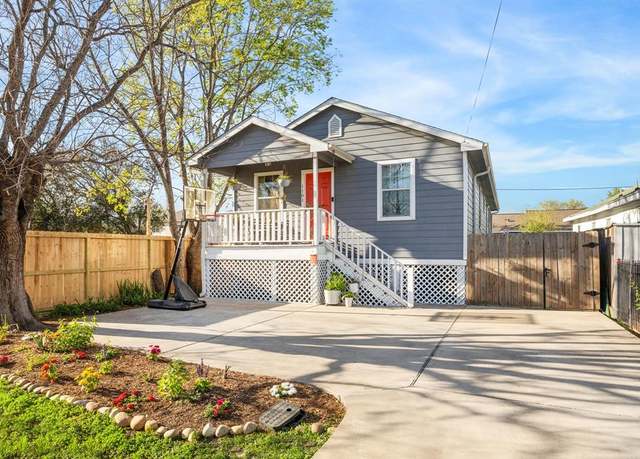 Property at 1101 E 38th St, Houston, TX 77022, 3 beds, 2 baths