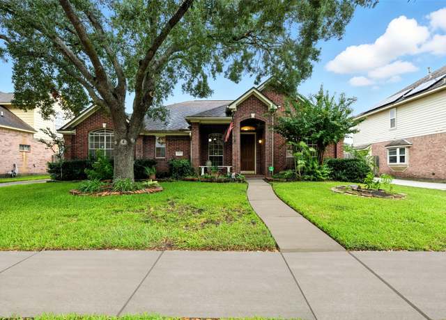 Property at 14906 Armitage Ln, Sugar Land, TX 77498, 3 beds, 2.5 baths
