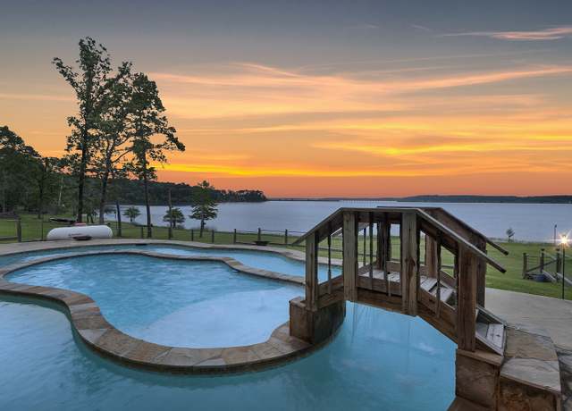 Property at 388 County Road 5597, Chireno, TX 75937, 3 beds, 4 baths