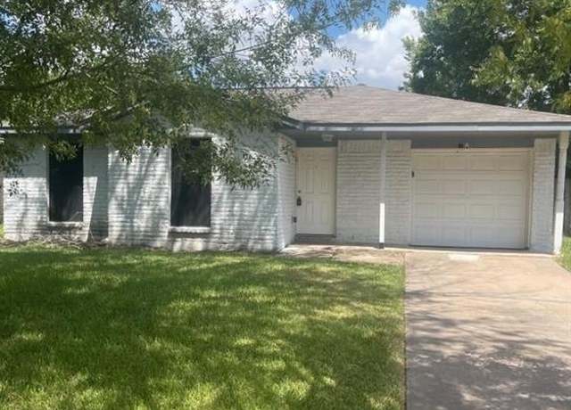 Property at 12811 Roandale Dr, Houston, TX 77048, 3 beds, 1.5 baths