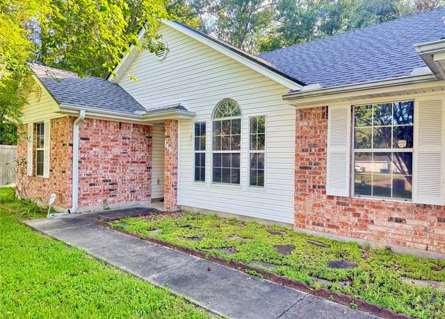 Property at 149 Willow Bend Dr, Silsbee, TX 77656, 3 beds, 2 baths