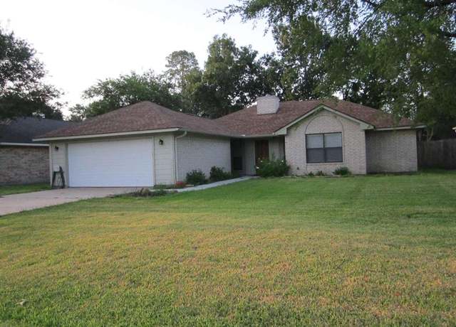 Property at 12415 Brightwood Dr, Montgomery, TX 77356, 3 beds, 2.5 baths