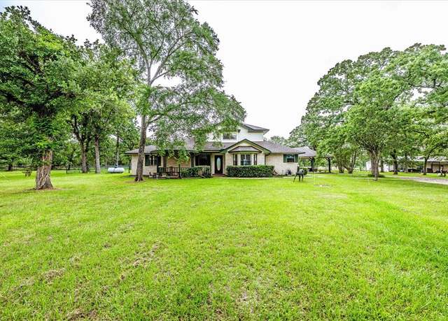 Property at 375 Wood Farm Rd, Huntsville, TX 77320, 4 beds, 3 baths