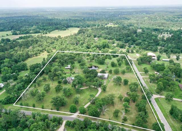 Property at 375 Wood Farm Rd, Huntsville, TX 77320, 4 beds, 3 baths