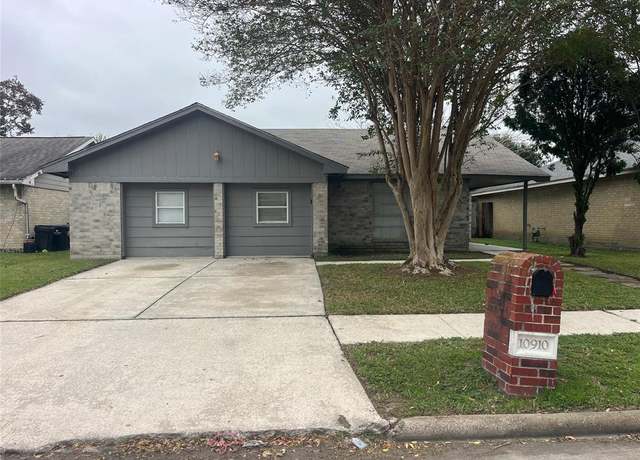 Property at 10910 Alseth Cir, Houston, TX 77086, 3 beds, 2 baths