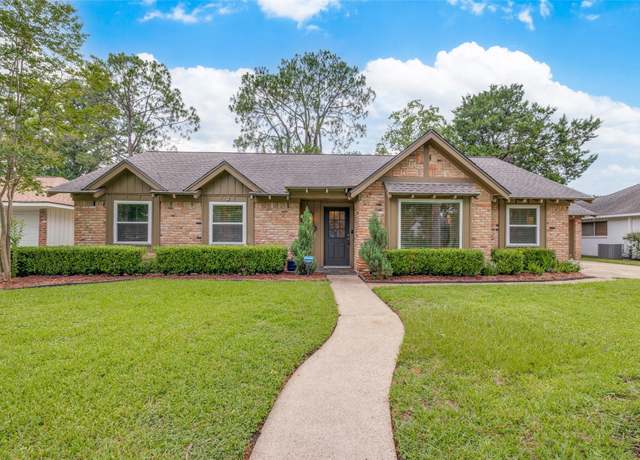 Property at 2615 Rosefield Dr, Houston, TX 77080, 4 beds, 2 baths