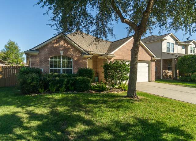 Property at 2732 San Marco Ln, League City, TX 77573, 3 beds, 2.5 baths