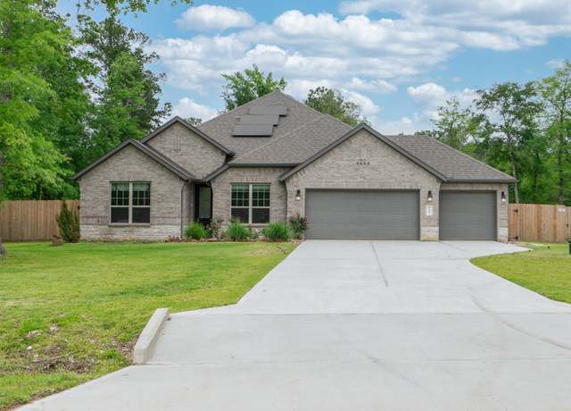 Property at 6446 Rolling Hills Rd, Conroe, TX 77303, 4 beds, 3 baths