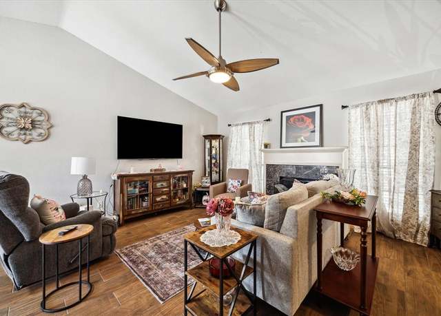 Property at 2211 S Kirkwood Rd #35, Houston, TX 77077, 1 bed, 1 bath