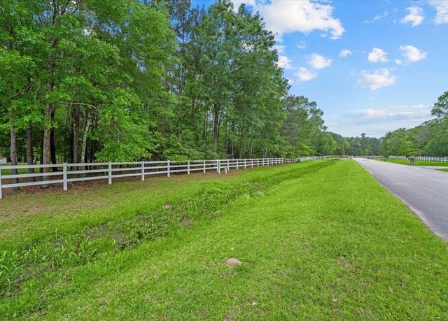 Property at 1114 S Commons View Dr, Houston, TX 77336
