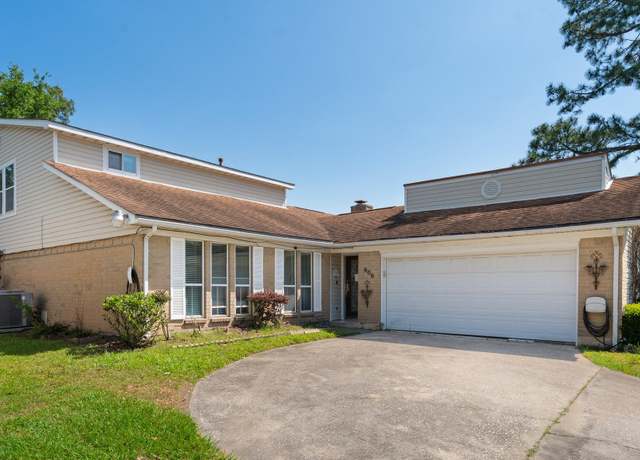 Property at 606 Pinebrook Ln, Baytown, TX 77521, 4 beds, 3 baths