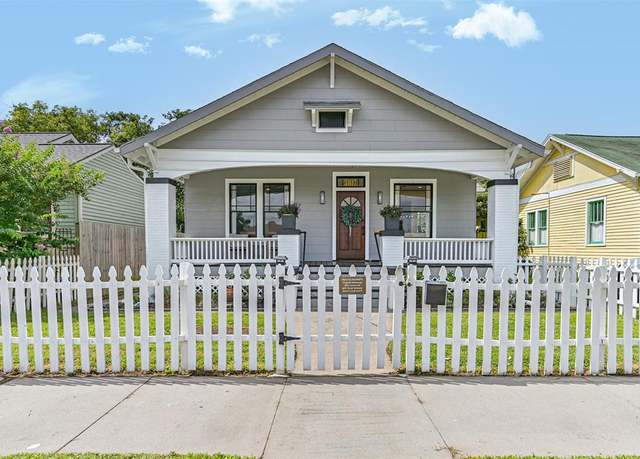 Property at 3817 Avenue O 1/2, Galveston, TX 77550, 2 beds, 2 baths