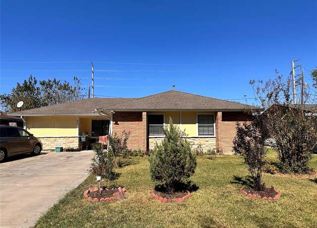 Property at 823 Marleen St, Houston, TX 77034, 3 beds, 2 baths