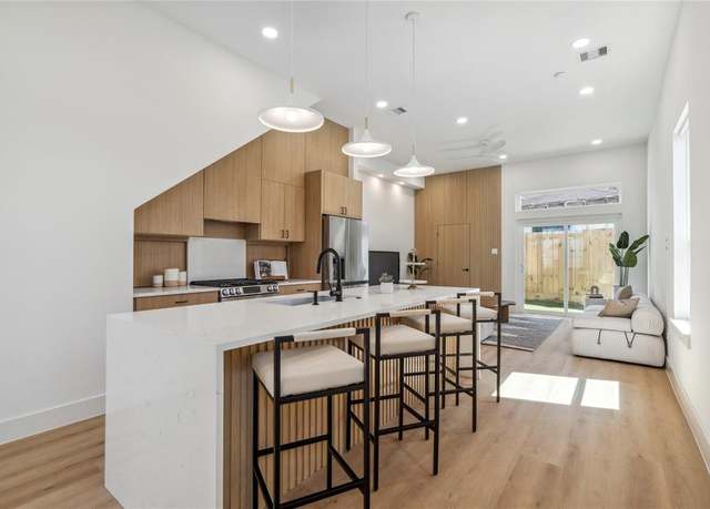 Property at 612 Hughes St, Houston, TX 77023, 4 beds, 2 baths