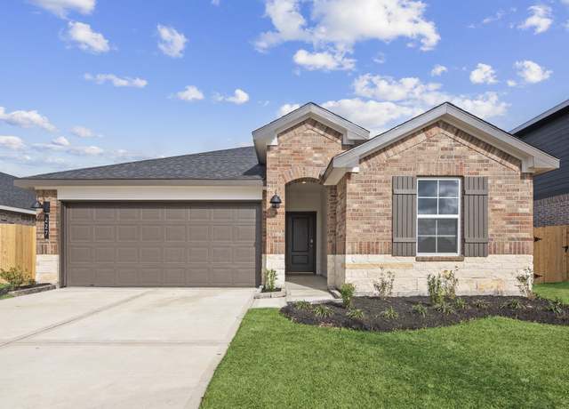 Property at 303 Emma St, Angleton, TX 77515, 4 beds, 2 baths