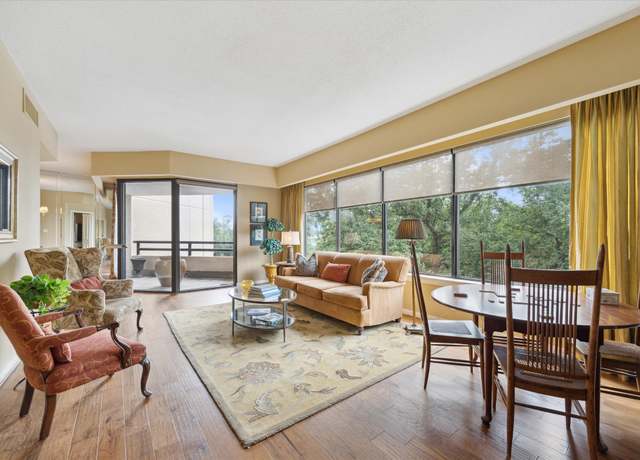 Property at 101 Westcott St #305, Houston, TX 77007, 2 beds, 2 baths