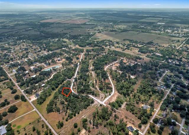 Property at 2611 Whispering Pine Dr, Alvin, TX 77511