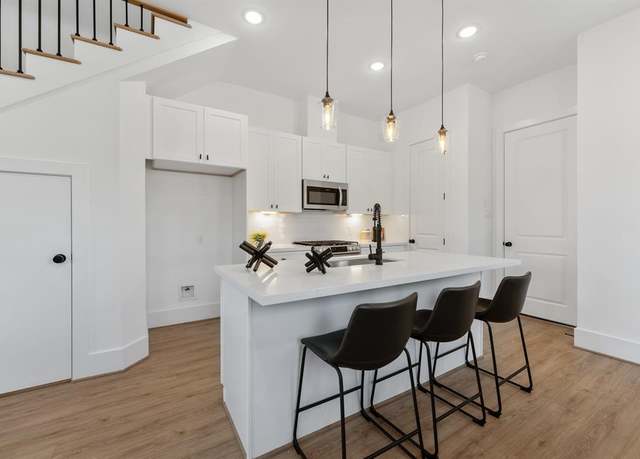 Property at 5629 Azores, Houston, TX 77091, 3 beds, 2.5 baths
