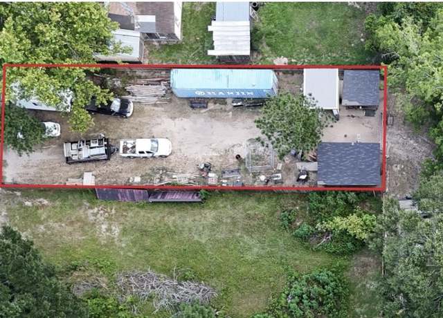 Property at 31 Burrell St, Shepherd, TX 77371