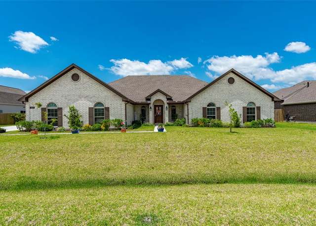 Property at 3314 Bastian Rd, Dickinson, TX 77539, 4 beds, 3.5 baths