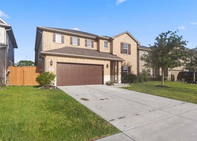 Property at 10710 Cliffs View Dr, Rosharon, TX 77583, 5 beds, 4 baths