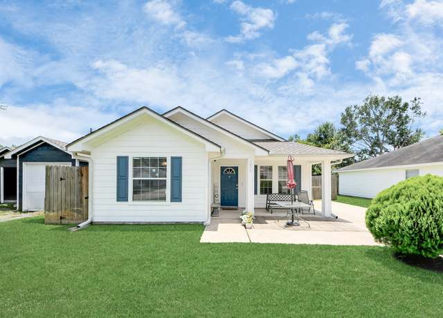 Property at 1214 Robert St, Baytown, TX 77521, 3 beds, 2 baths