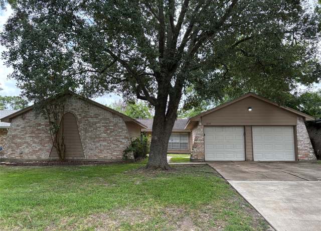 Property at 16114 Blackhawk Blvd, Friendswood, TX 77546, 3 beds, 3 baths