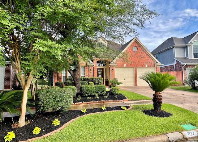 Property at 1127 Mariner Cv, Sugar Land, TX 77498, 3 beds, 2 baths