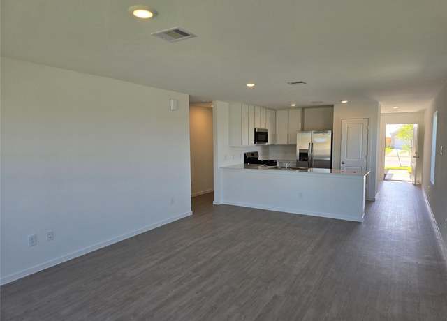 Property at 1623 Winwood Dr, Conroe, TX 77303, 3 beds, 2 baths