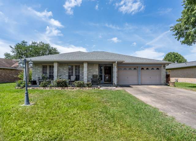 Property at 1814 Cliffdale Dr, Missouri City, TX 77489, 3 beds, 2 baths