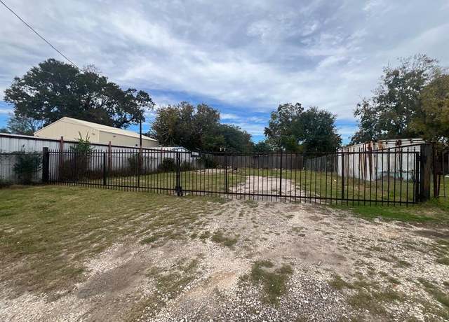 Property at 4519 Reed Rd, Houston, TX 77051