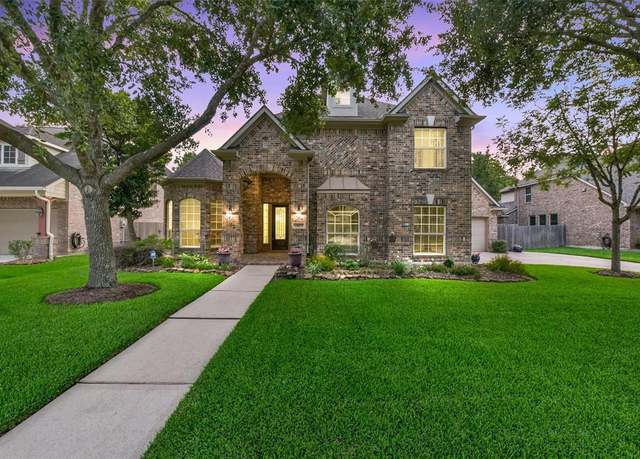 Property at 13907 Misty Leaf Ct, Houston, TX 77044, 4 beds, 3.5 baths