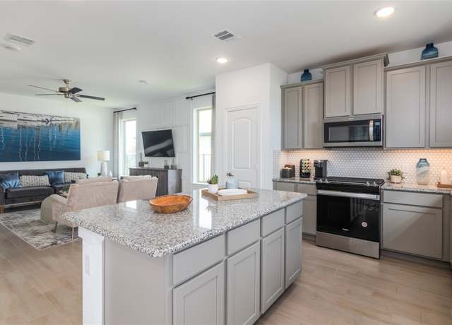 Property at 13241 Golden Isle Dr, Texas City, TX 77568, 3 beds, 2 baths
