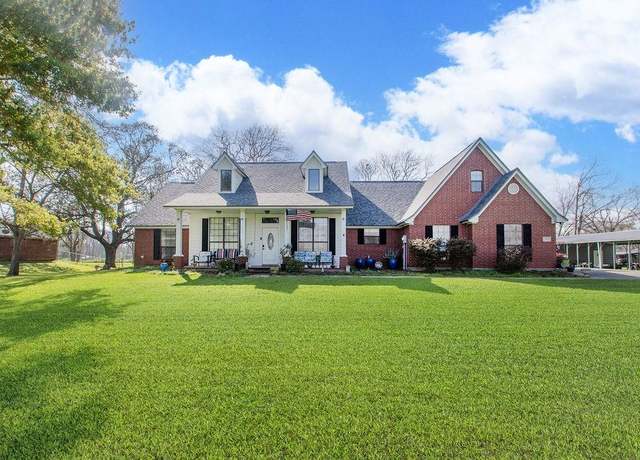 Property at 315 County Road 893, Angleton, TX 77515, 4 beds, 2 baths