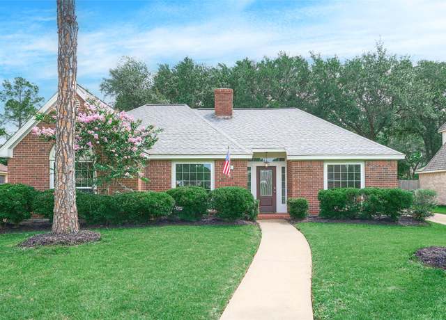 Property at 15854 Knolls Lodge Dr, Houston, TX, 3 beds, 2 baths