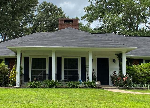 Property at 4421 Lady Elaine Dr, Nacogdoches, TX 75965, 3 beds, 2 baths