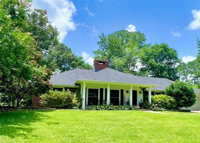 Property at 4421 Lady Elaine Dr, Nacogdoches, TX 75965, 3 beds, 2 baths