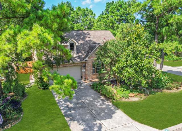Property at 2 Wrenfield Pl, Conroe, TX 77384, 3 beds, 2 baths
